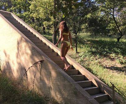 आपको बता दें, इरिना के इंस्टाग्राम पर उनकी बिकिनी तस्वीरों की कमी नहीं है. शायद यही कारण है कि इरिना के इंस्टाग्राम पर 11 मिलियन फॉलोअर्स हैं. फोटोः इंस्टाग्राम