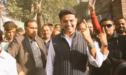 Rajasthan Elections 2018 Results: कांग्रेस लहरा सकती है विजय पताका, 90 सीटों पर आगे Rajasthan Elections 2018 Results: कांग्रेस लहरा सकती है विजय पताका, 90 सीटों पर आगे