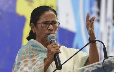 Election Result: रुझानों में कांग्रेस के आगे निकलने पर ममता बोलीं- 2019 के फाइनल मैच का असली संकेत है Election Result: रुझानों में कांग्रेस के आगे निकलने पर ममता बोलीं- 2019 के फाइनल मैच का असली संकेत है