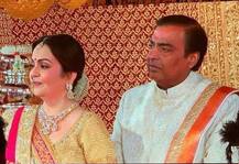 ईशा अंबानी की शादी में सजी सितारों की महफिल, BIG B से लेकर छोटे नवाब तक पहुंचे ये स्टार्स