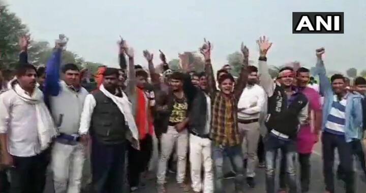  IN PICS: अपने-अपने नेताओं को CM बनाने की मांग को लेकर राजस्थान, मध्य प्रदेश में कांग्रेस कार्यकर्ताओं का हंगामा