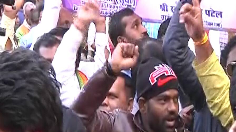 CM name decision is tough work for political parties सीएम तय करने में पहले भी पार्टियों के आलाकमान के छूटते रहे हैं पसीने