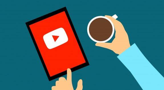 यूट्यूब ने हाल ही में जारी अपनी रिपोर्ट में बताया कि कई मायनों में लोग यूट्यूब का इस्तेमाल वीडियो देखकर कुछ सीखने के लिए करते है. फोटोः गूगल फ्री इमेज 