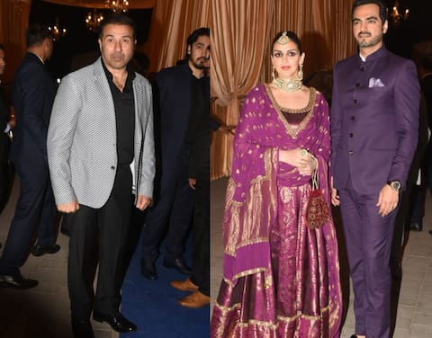 IN PICS: ईशा अंबानी के रिसेप्शन में पहुंचे सनी देओल, पति के साथ बहन ईशा देओल भी आईं नज़र IN PICS: ईशा अंबानी के रिसेप्शन में पहुंचे सनी देओल, पति के साथ बहन ईशा देओल भी आईं नज़र