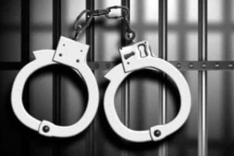 पेट में छुपाकर 4 करोड़ की कोकेन ले जा रही थी विदेशी महिला, दिल्ली एयरपोर्ट पर गिरफ्तार पेट में छुपाकर 4 करोड़ की कोकेन ले जा रही थी विदेशी महिला, दिल्ली एयरपोर्ट पर गिरफ्तार