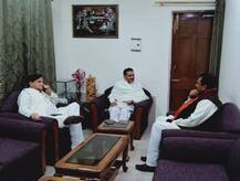 अहमद पटेल ने की उपेंद्र कुशवाहा से मुलाकात, 6 से 7 सीटों पर बनी बात, कल हो सकता है बड़ा एलान- सूत्र