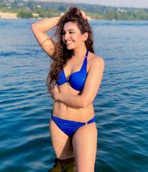 अमेरिका: भारतीय मूल की श्री सैनी को मिस इंडिया वर्ल्डवाइड चुना गया