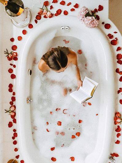 मेलानी वो हस्ती हैं जो दुनियाभर में घूमकर लोगों को बेहतरीन कॉकेटेल और कपकेक्स की जानकारी देती हैं. फोटोः इंस्टाग्राम