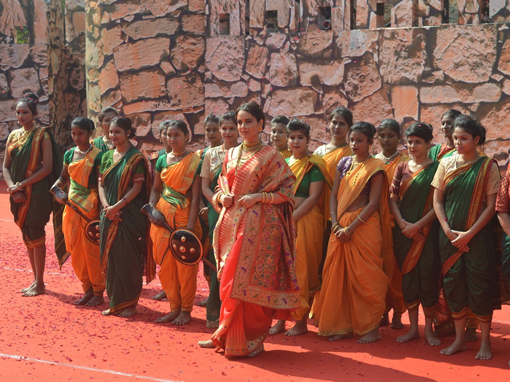 Manikarnika Trailer: दमदार है 'मणिकर्णिका' का ट्रेलर, रानी लक्ष्मीबाई की भूमिका में कंगना रनौत ने किया इंप्रेस