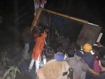 गोरखपुर: बैरियर तोड़कर भाग रहा गोवंशीय पशुओं से भरा कंटेनर पलटा, पांच पशुओं की मौत