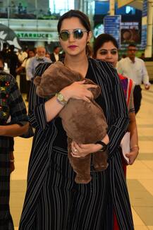 बेटे ईजान के साथ कैमरे में कैद हुई सानिया मिर्जा, देखें तस्वीरें