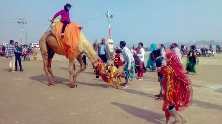 वहीं, कुंभ में आए लोगों को राशन कार्ड के माध्यम से 1 यूनिट पर तीन किलो आटा, दो किलो चावल भी मिलेगा. तस्वीर: ट्विटर