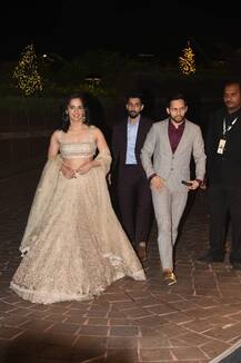 Reception: प्रियंका-निक के रिसेप्शन में पति पारुपल्ली संग ग्लैमरस अंदाज़ में पहुंचीं साइना नेहवाल