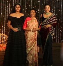 Reception: प्रियंका निक के रिसेप्शन में पोती के साथ पहुंची आशा भोसले, काजोल भी आई नजर