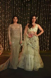 Reception: प्रियंका-निक के रिसेप्शन में बहन समीक्षा के साथ पहुंचीं भूमि पेडनेकर, देखें तस्वीरें