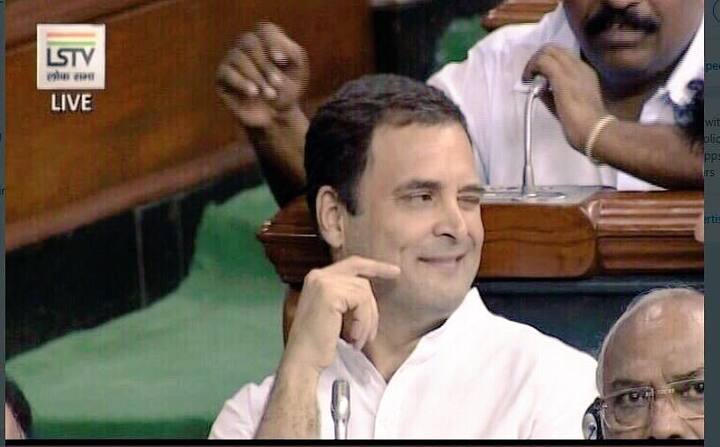 संसद में पीएम नरेंद्र मोदी को गले लगाने के बाद जब राहुल गांधी अपनी सीट पर जाकर आंख मारते दिखे. देखते ही देखते ये तस्वीर कुछ ही मिनटों में वायरल हो गई. लोगों को उनका ये अंदाज काफी पसंद आया. यहां तक कि विंक गर्ल प्रिया प्रकाश ने भी इसे शानदार बताया.