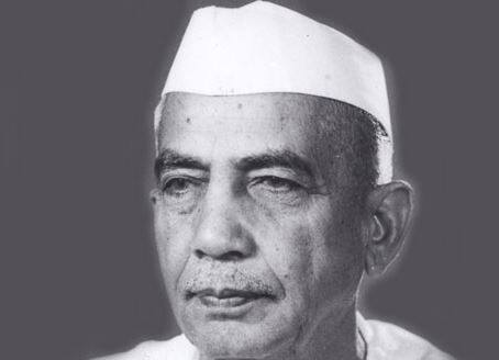 जन्मदिन विशेष: व्यक्ति नहीं एक विचारधारा थे चौधरी चरण सिंह जन्मदिन विशेष: व्यक्ति नहीं एक विचारधारा थे चौधरी चरण सिंह