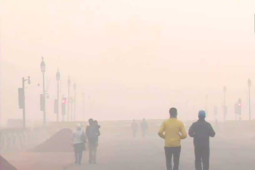 Cold in Delhi breaks 12 years record दिल्ली में सर्दी के सितम से लोग परेशान, न्यूनतम तापमान 3.7 डिग्री किया गया रिकॉर्ड