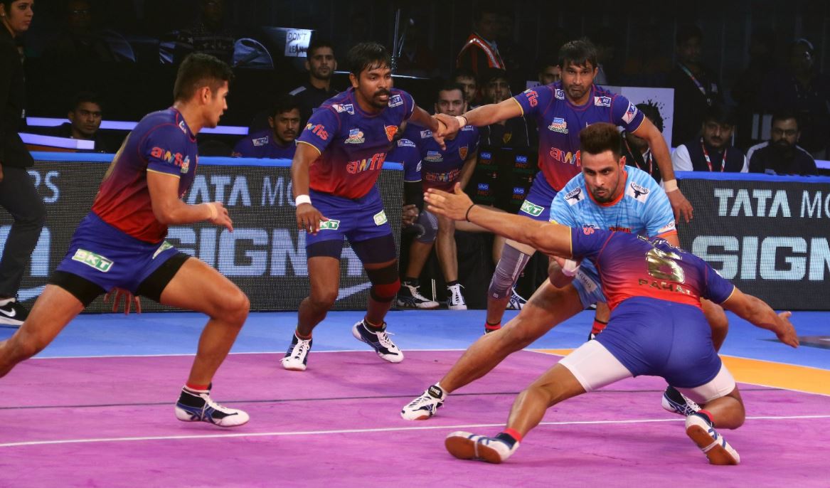 Pro Kabaddi League 2018: दबंग दिल्ली ने बंगाल वॉरियर्स को 37-31 दी मात