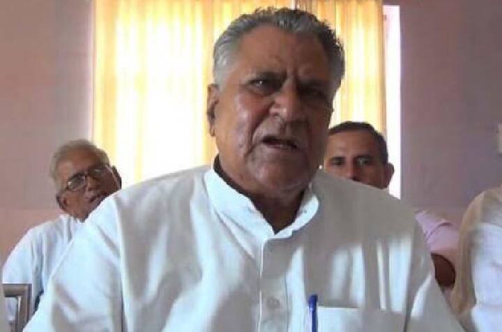 मास्टर भंवर लाल मेघवाल- कांग्रेस पार्टी के प्रमुख दलित चेहरा हैं. पूर्व की कांग्रेस सरकार में कैबिनेट मंत्री रहे मेघवाल को सचिन पायलट का क़रीबी माना जाता है. चुरु की सुजानगढ़ सीट से विधायक मेघवाल एक बार फिर केबिनेट मंत्री बनाए गए हैं.