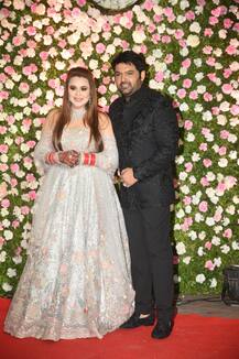 तस्वीरों में- कपिल और गिन्नी के रिसेप्शन में उमड़े बॉलीवुड और छोटे पर्दे के सितारे