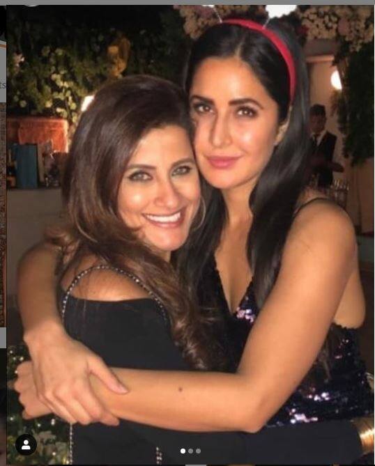 पार्टी की इनसाइड तस्वीरें भी सामने आई हैं. इस पार्टी में अपनी दोस्त के साथ कैटरीना कैफ फोटो खिंचवाती भी दिखीं.