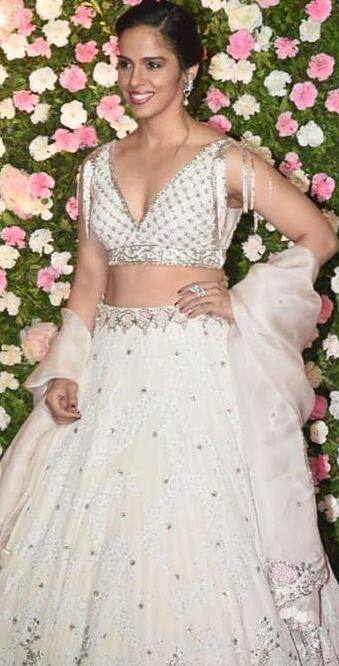 देखें तस्वीरें