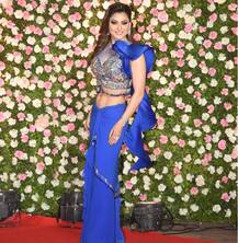 तस्वीरों में: कपिल-गिन्नी के रिसेप्शन पर डिजाइनर ड्रेस में दिखा उर्वशी रौतेला का ग्लैमसर अंदाज़