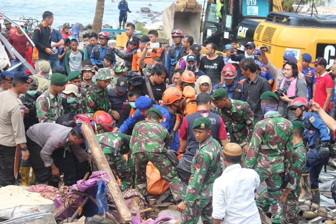 Indonesia: Death toll to 429 due to Tsunami, know 10 important things about this tragedy इंडोनेशिया: सुनामी से मरने वालों की संख्या बढ़कर 429 हुई, जानिए इस भयंकर आपदा से जुड़ी 10 बड़ी बातें