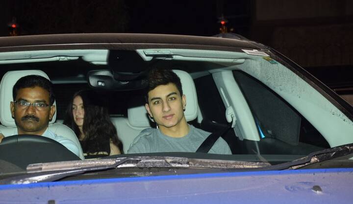 वहीं, बहन सारा अली खान को सपोर्ट करने के लिए उनके भाई इब्राहिम भी फिल्म स्क्रीनिंग के लिए पहुंचे. 