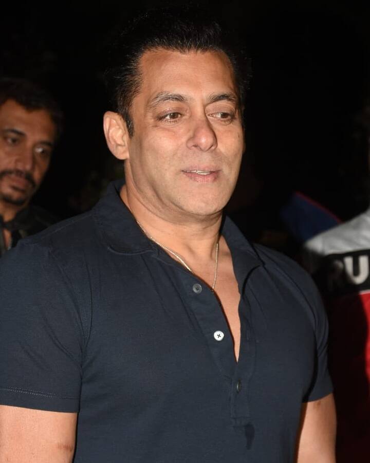 इस दौरान सलमान खान वहां मौजूद सभी मीडिया के लोगों से मिले और शुभकामनाओं के लिए धन्यवाद दिया. (Photo: Manav Mangalani)