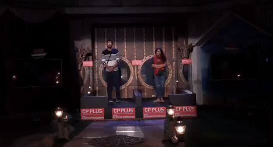 Surbhi Rana evicted from the bigg boss 12 house just 3 days before grand finale Bigg Boss 12: ग्रैंड फिनाले में पहुंचने वाले घरवालों के नाम आए सामने, बेघर हुई ये कंटेस्टेंट