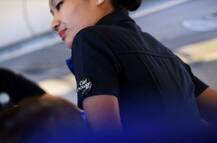 \'यात्रियों के लिए इंडिगो सबसे ख़राब एयरलाइन, एक मामले में एयर इंडिया सबसे अच्छा\'