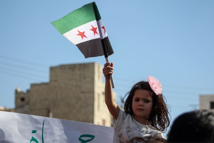Year Ender 2018: Syrian civil war moves towards the end Year Ender 2018: 8 साल में 5 लाख़ से ज़्यादा मौतों के बाद समाप्ति की ओर सीरियाई गृह युद्ध
