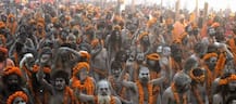 Kumbh Mela 2019: कैसे बनते हैं नागा साधू ? कुंभ के बाद कौन सी रहस्यमय दुनिया में चले जाते हैं ये