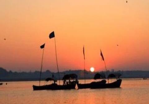 Kumbh Mela 2019: जानिए क्या हैं शाही स्नान की तारीखें Kumbh Mela 2019: जानिए क्या हैं शाही स्नान की तारीखें