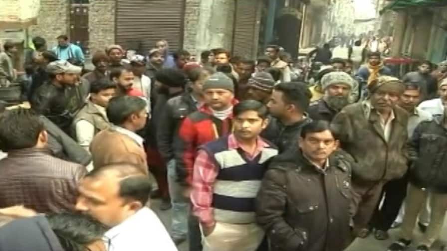 New Year's eve celebrations: Boy accidentally shot dead दिल्ली: नए साल का जश्न एक परिवार के लिए मातम में बदला, गोली लगने से बच्चे की मौत