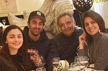 ब्वॉयफ्रेंड रणबीर कपूर के साथ आलिया ने मनाया New Year, सेलिब्रेशन की INSIDE तस्वीरें आईं सामने