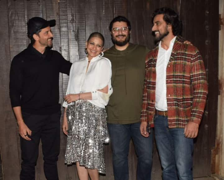 सोनाली के इस बर्थडे बैश में शामिल होने उनके करीबी दोस्त ऋतिक रोशन, कुणाल कपूर और सुजैन खान भी पहुंची. (तस्वीर - मानव मंगलानी)