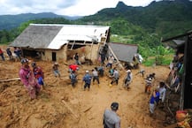इंडोनेशिया: भूस्खलन में बहे 30 घर, 15 की मौत 20 लापता