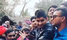 Bigg Boss 12: गांव पहुंचकर दीपक ने सबसे पहले श्रीसंत को किया याद, गाया गाना