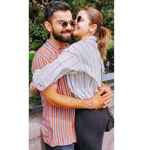 अनुष्का शर्मा ने पति विराट कोहली के साथ शेयर की ये तस्वीर, लिखा ये रोमांटिक मैसेज