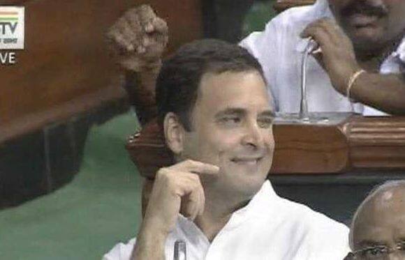 लोकसभा में बहस के दौरान राहुल ने फिर मारी आंख, वीडियो वायरल
