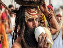 Kumbh Mela 2019: शाही अंदाज में निकली श्री तपोनिधि आनंद अखाड़ा की पेशवाई