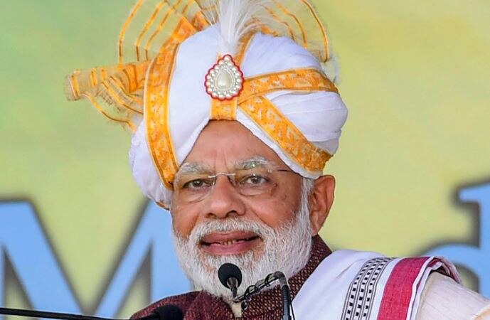 PM Narendra Modi lays foundation of several irrigation projects in Jharkhand, attacks Congress over farm loan waiver झारखंड: PM मोदी बोले- कर्जमाफी कांग्रेस का झूठ, सिर्फ दलालों की जेब भरती है पार्टी