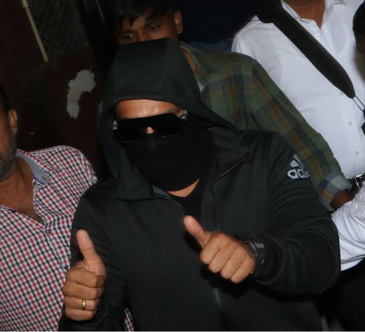 आपको बता दें कि 'सिंबा' पिछले साल 28 दिसंबर को सिनेमाघरो में रिलीज़ हुई है और तब से ही फिल्म बॉक्स ऑफिस पर ताबड़तोड़ कमाई कर रही है. (तस्वीर: मानव मंगलानी)