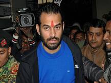 तेजप्रताप ने अपने ससुर चंद्रिका राय को बताया \'बहरूपिया\', फेसबुक पोस्ट में लोगों से की वोट न देने की अपील