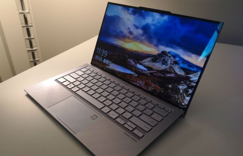 CES 2019: स्मार्टफोन तो छोड़िए, Asus ने नॉच के साथ अपना नया लैपटॉप किया लॉन्च