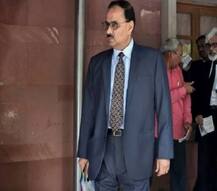 CBI विवाद: खत्म हुई CBI निदेशक की छुट्टी, लेकिन खतरे की तलवार बरकरार