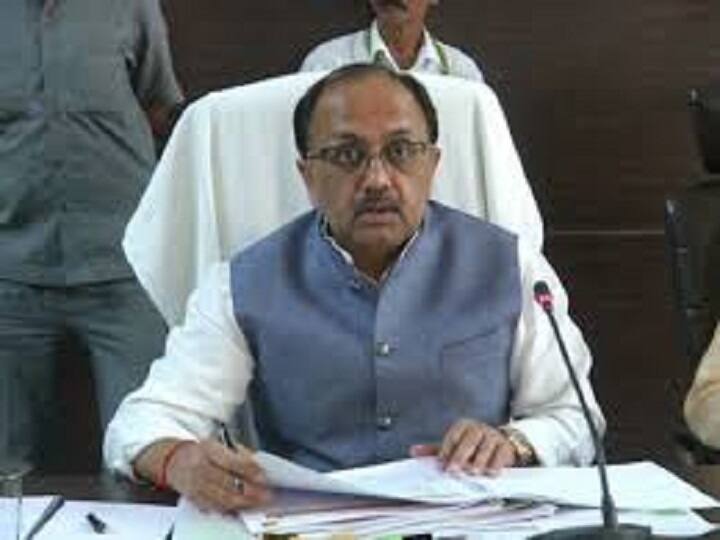 लखनऊ: बिना नाम लिए ही डर रहे हैं अखिलेश, ऐसा लगता है कि 'चोर की दाढ़ी में तिनका' है- सिद्धार्थ नाथ सिंह Illegal mining case: Siddhartha Nath Singh targets Akhilesh Yadav लखनऊ: बिना नाम लिए ही डर रहे हैं अखिलेश, ऐसा लगता है कि 'चोर की दाढ़ी में तिनका' है- सिद्धार्थ नाथ सिंह